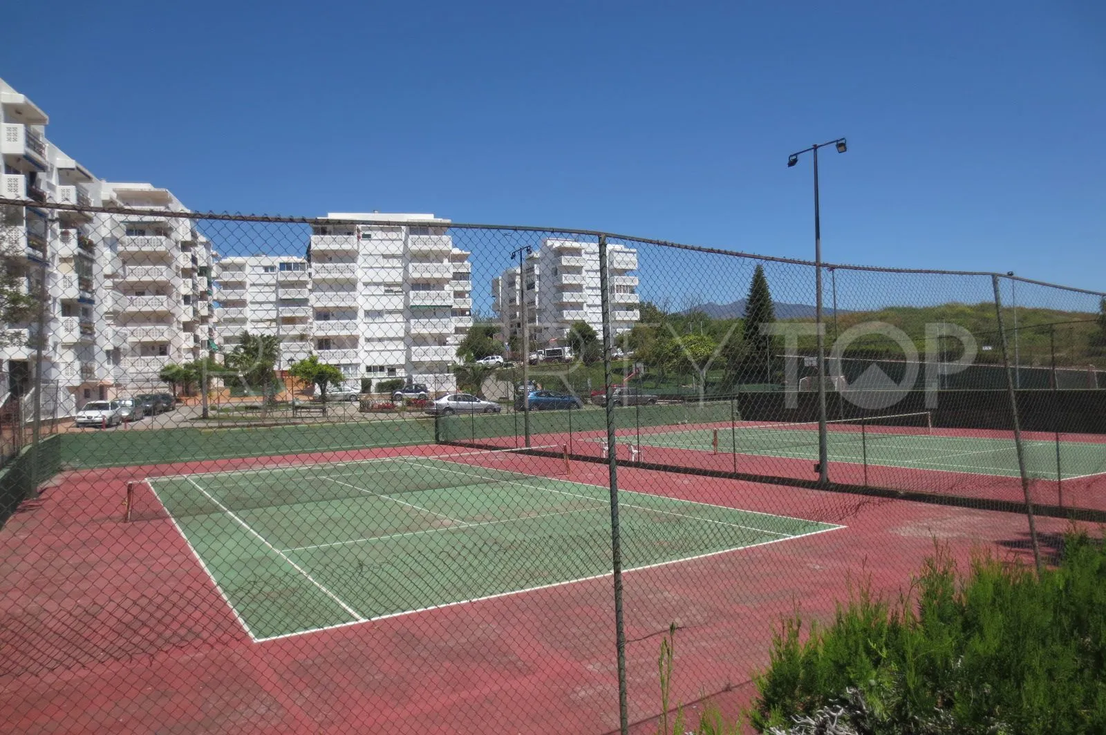 Apartamento planta baja en venta en Parque Antena