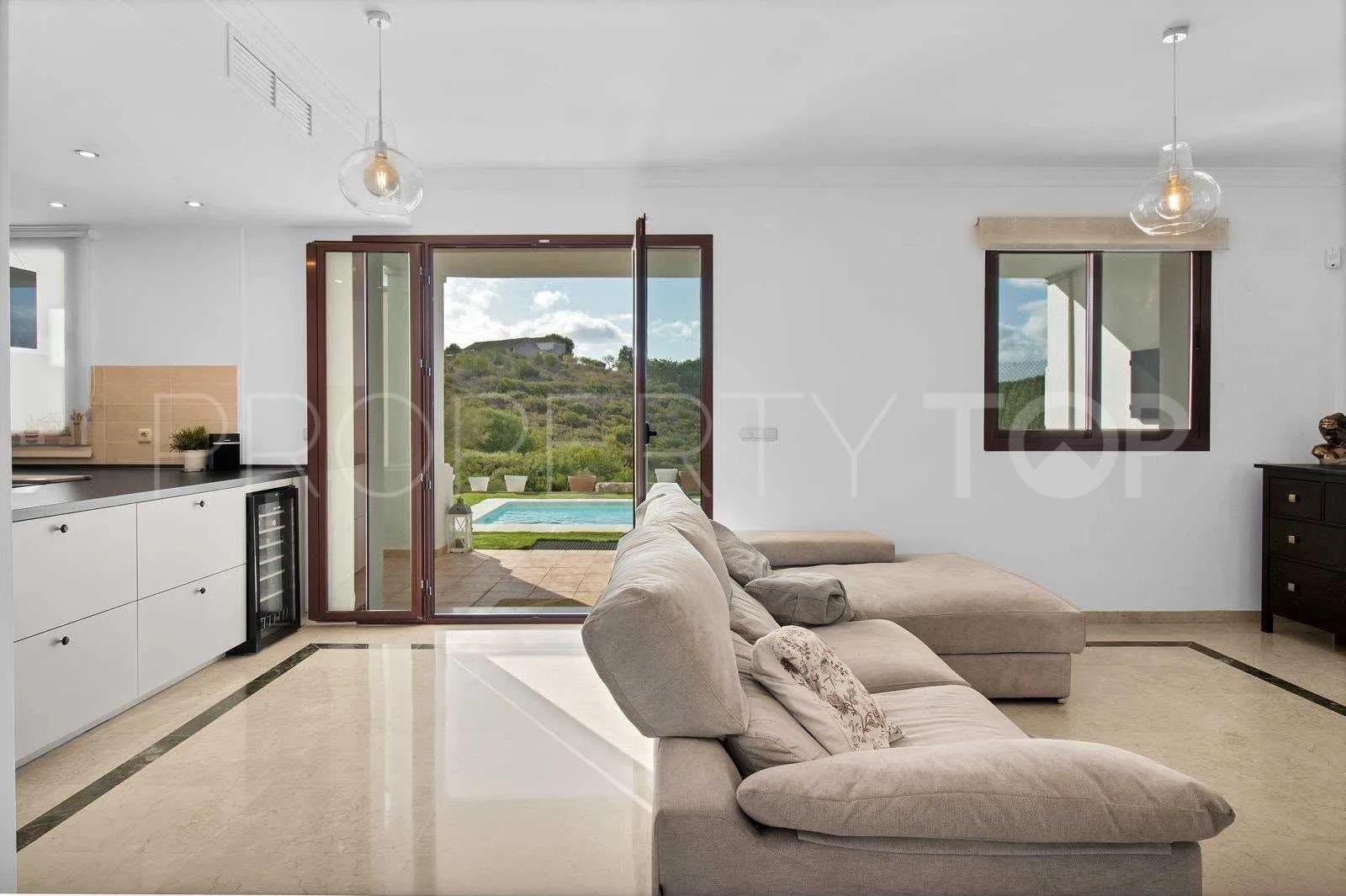 Doña Julia town house for sale