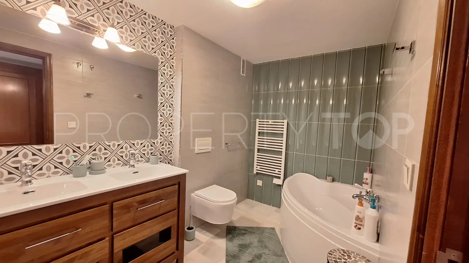 Apartamento en venta en Arena Beach con 2 dormitorios