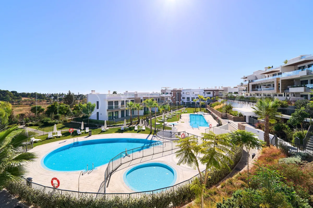 Apartamento a la venta de 3 dormitorios en Benatalaya