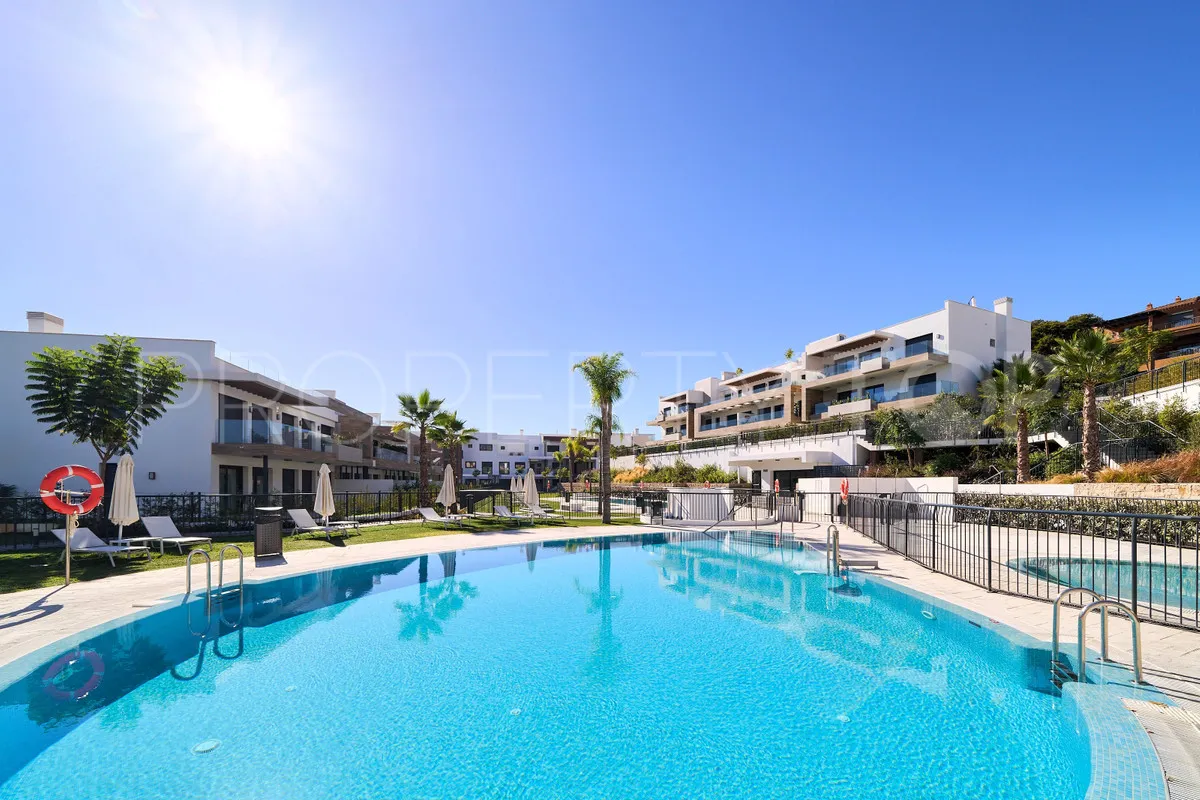 Apartamento a la venta de 3 dormitorios en Benatalaya