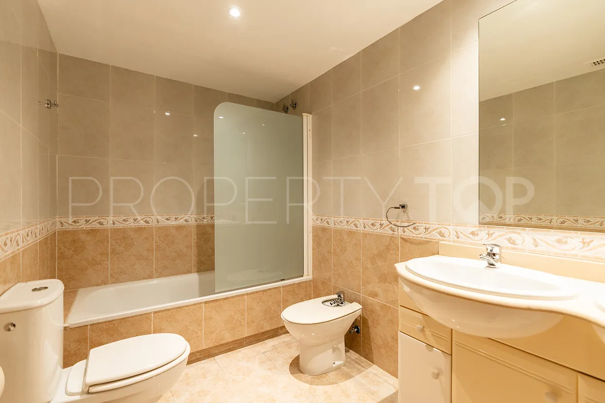For sale duplex penthouse in Guadalmina Alta