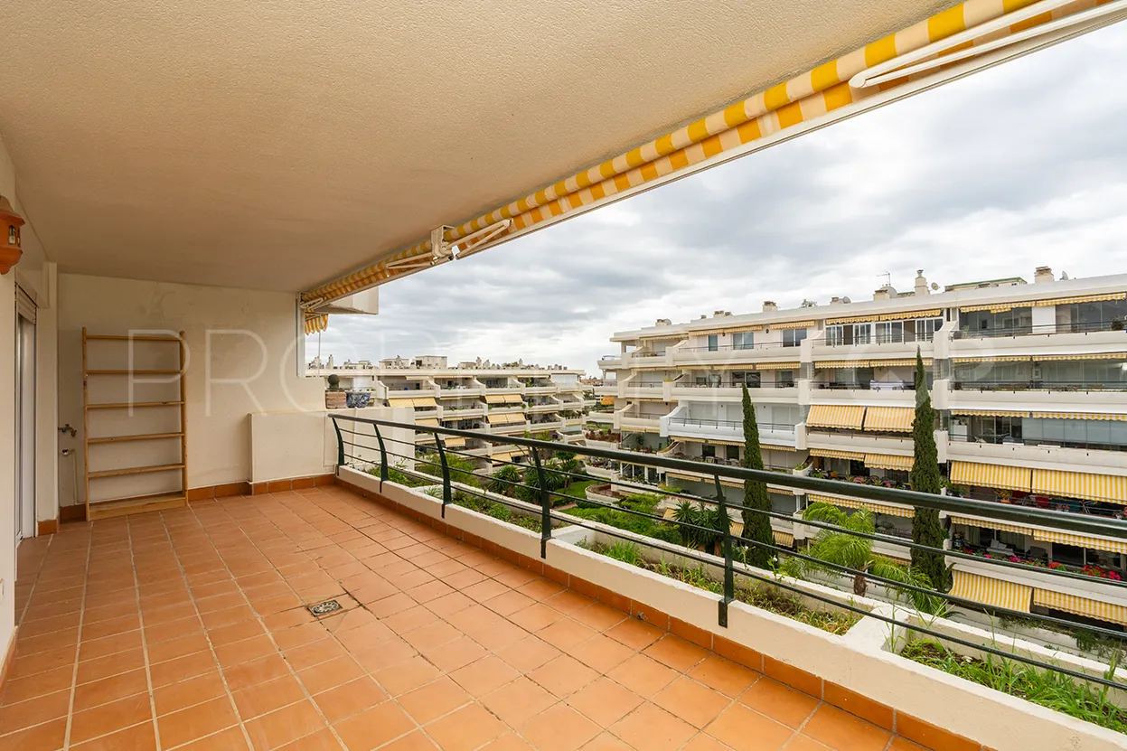 For sale duplex penthouse in Guadalmina Alta