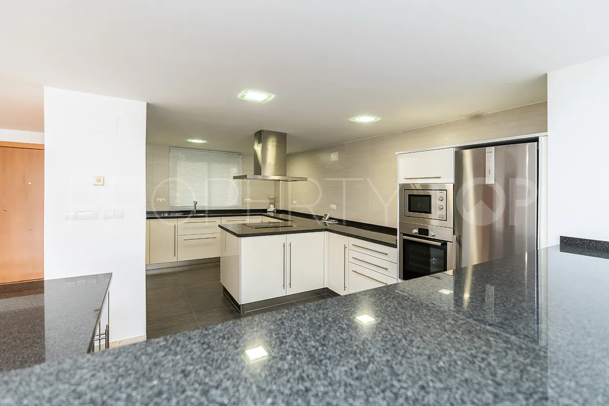 For sale duplex penthouse in Guadalmina Alta