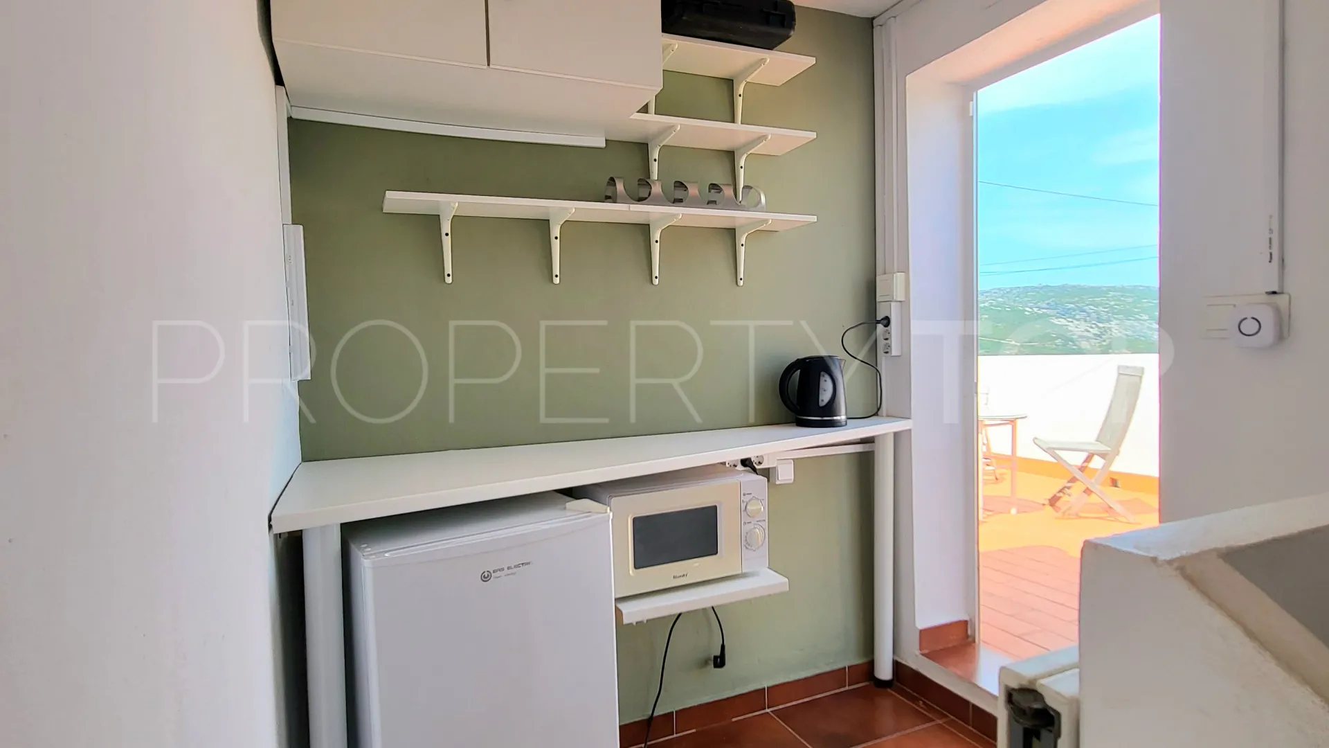 Pareado de 4 dormitorios en venta en Manilva Pueblo