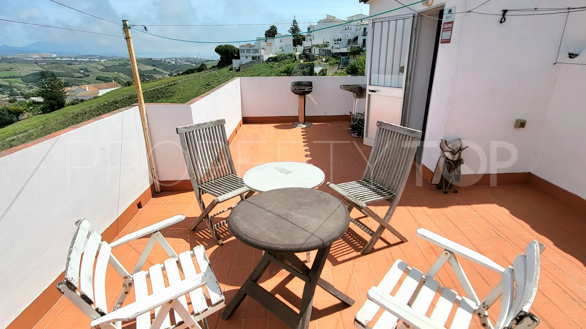 Pareado de 4 dormitorios en venta en Manilva Pueblo