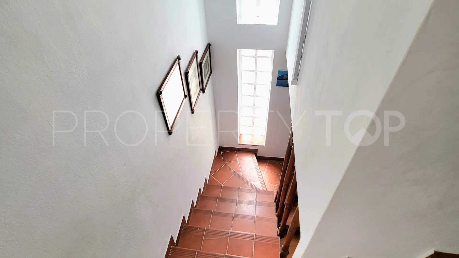 Pareado de 4 dormitorios en venta en Manilva Pueblo