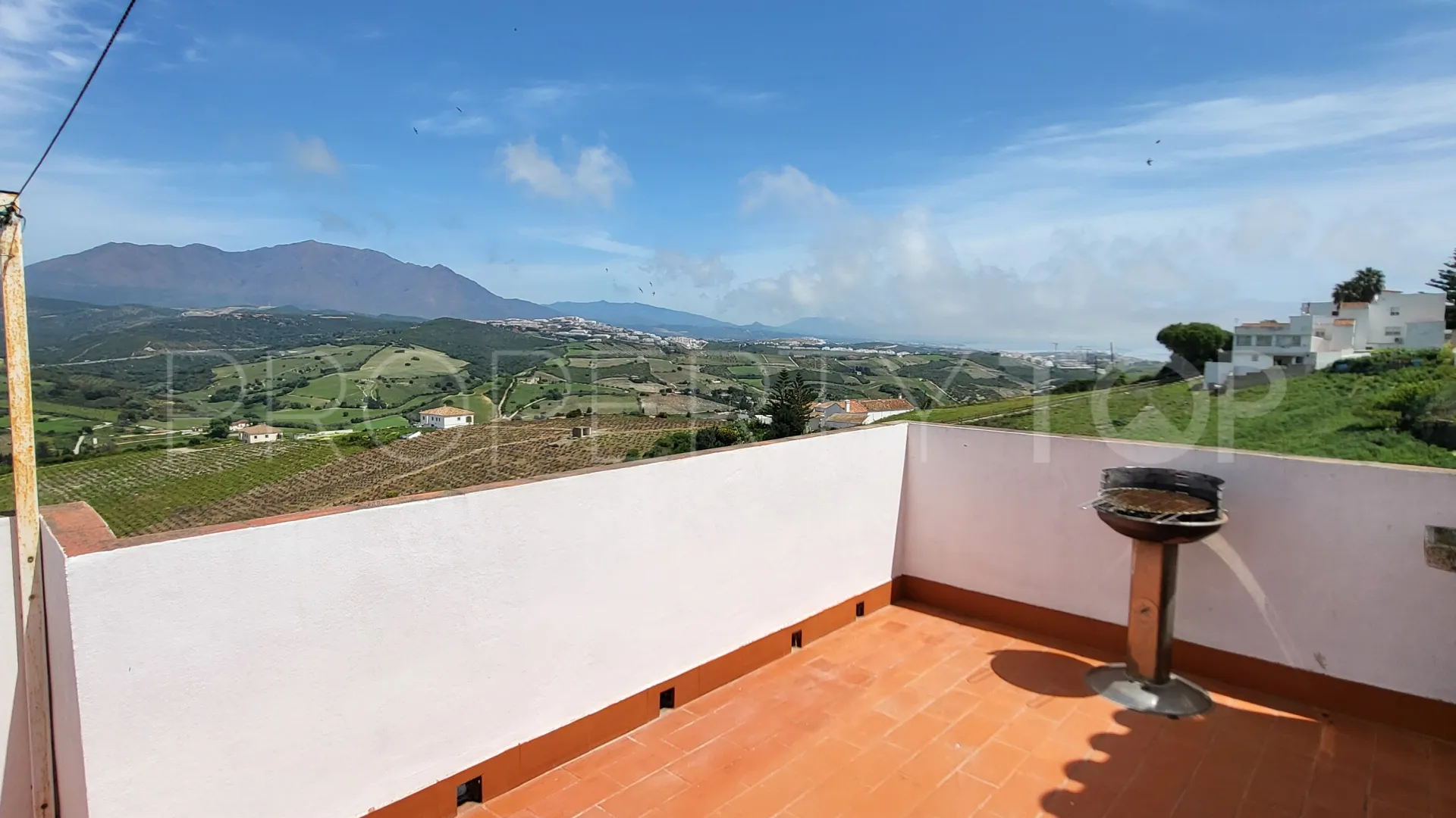 Pareado de 4 dormitorios en venta en Manilva Pueblo