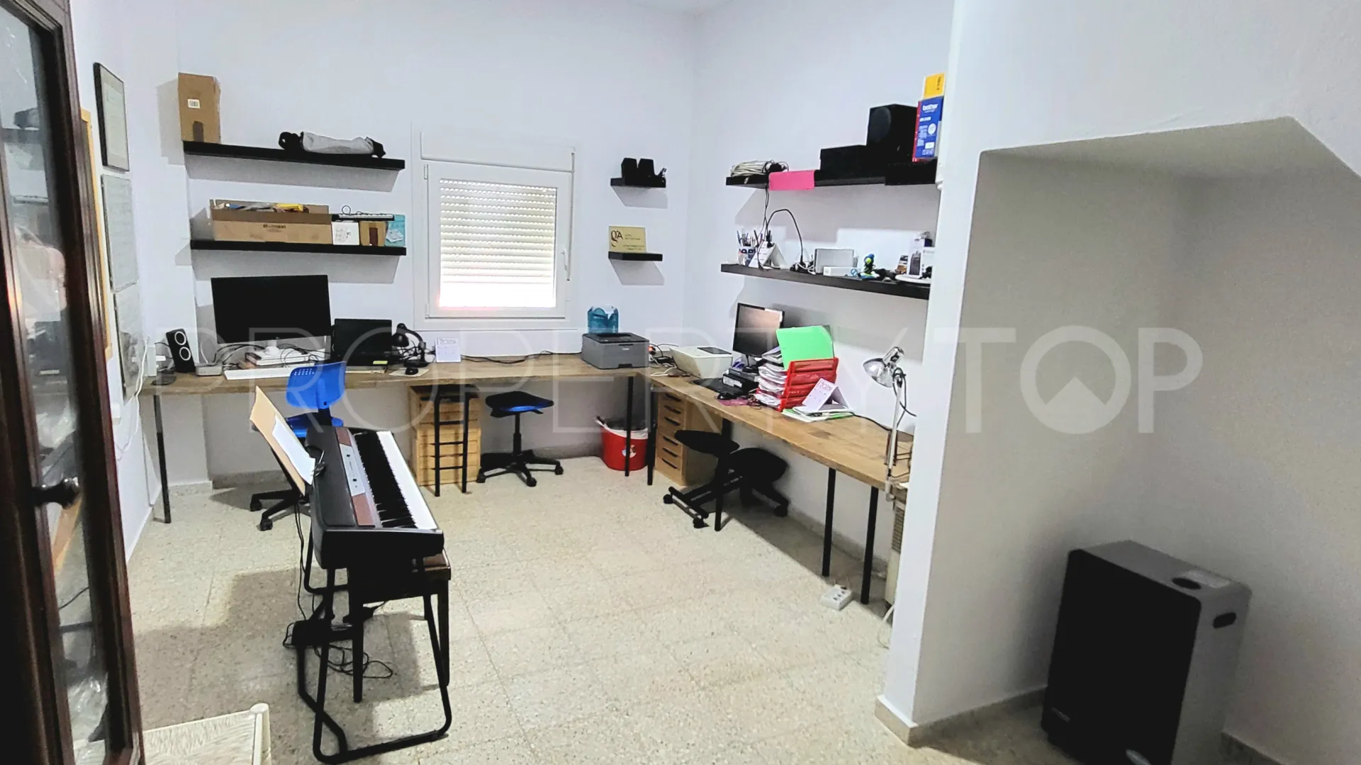 Pareado de 4 dormitorios en venta en Manilva Pueblo