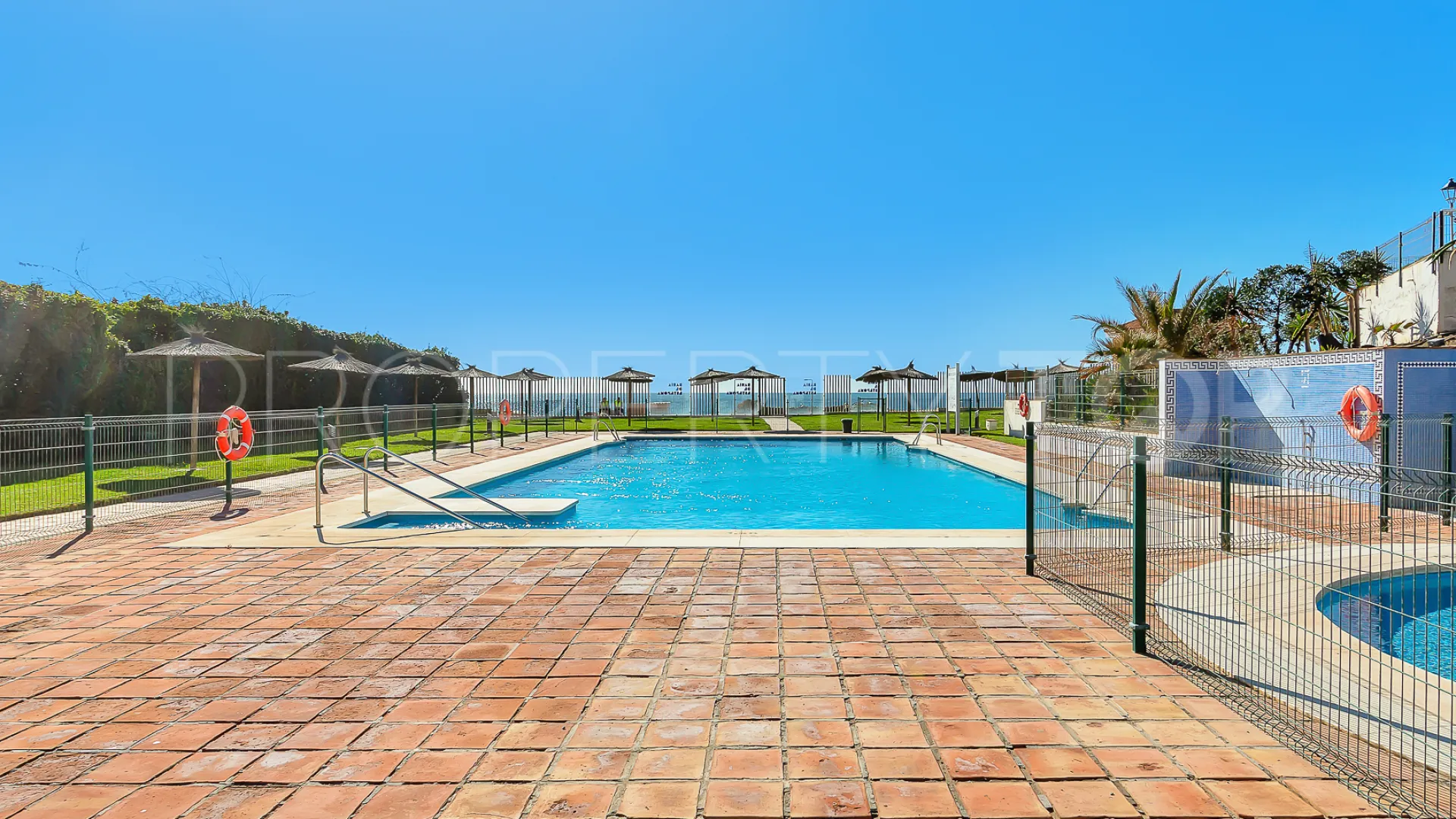 2 bedrooms apartment in Bahía de Estepona for sale