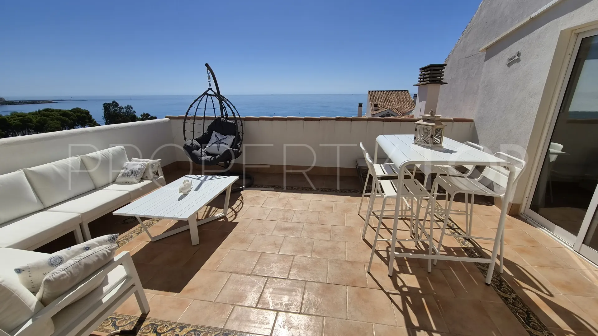 2 bedrooms apartment in Bahía de Estepona for sale