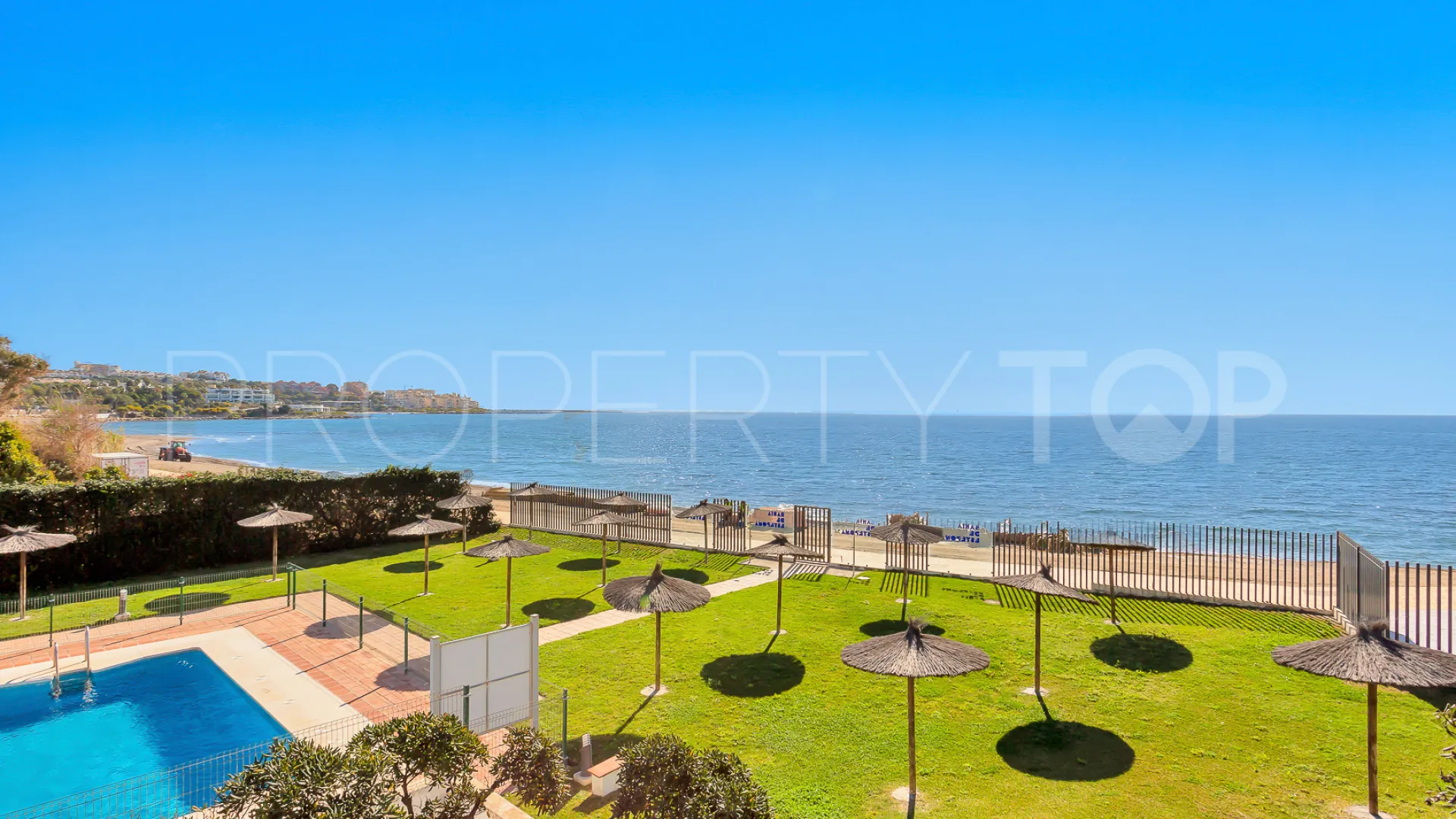 2 bedrooms apartment in Bahía de Estepona for sale