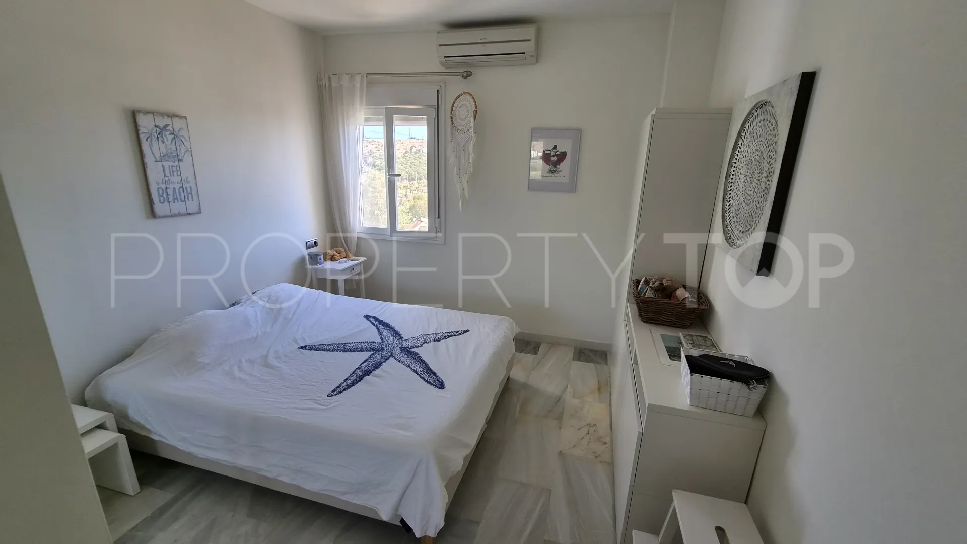 2 bedrooms apartment in Bahía de Estepona for sale