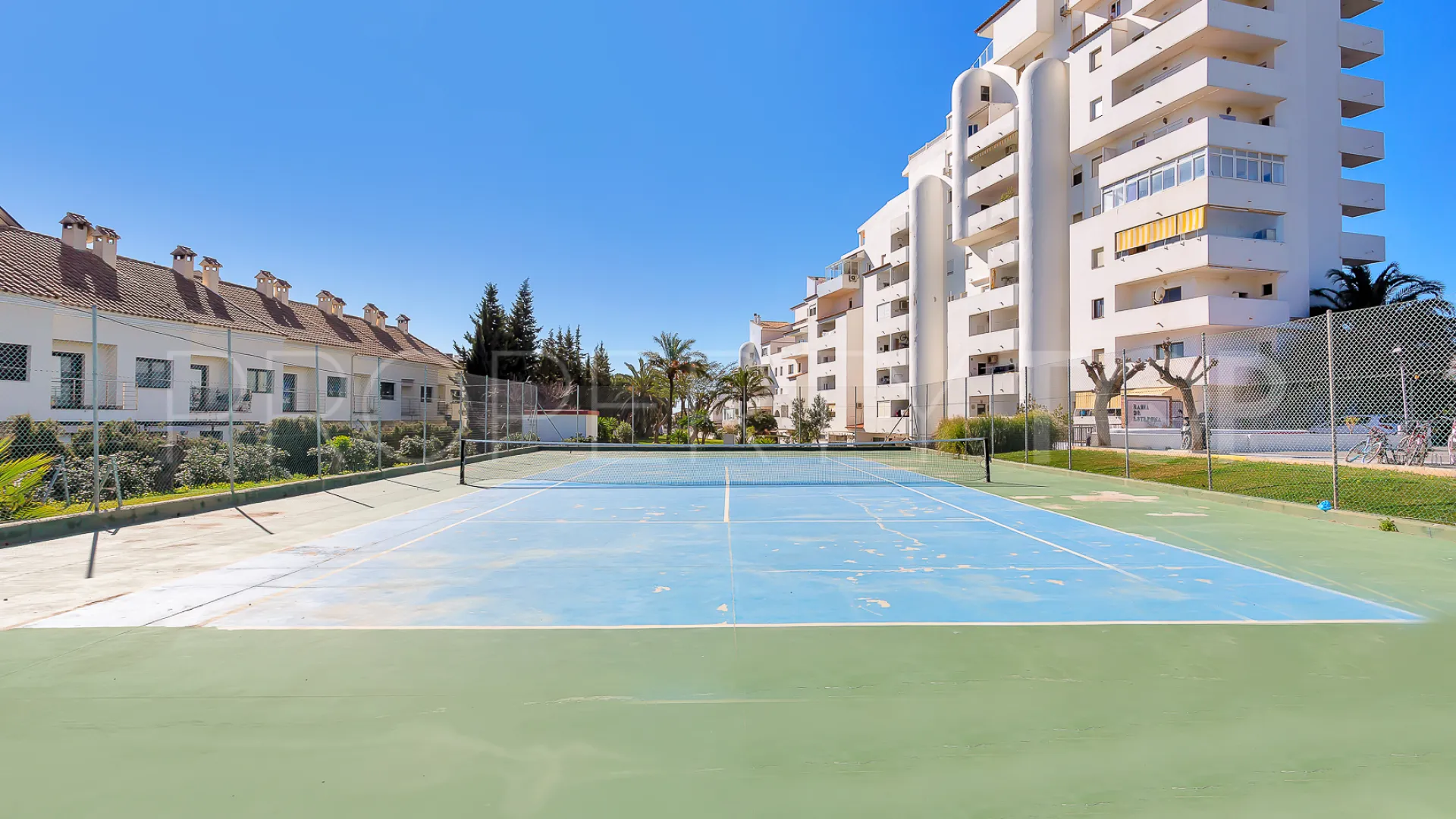 2 bedrooms apartment in Bahía de Estepona for sale