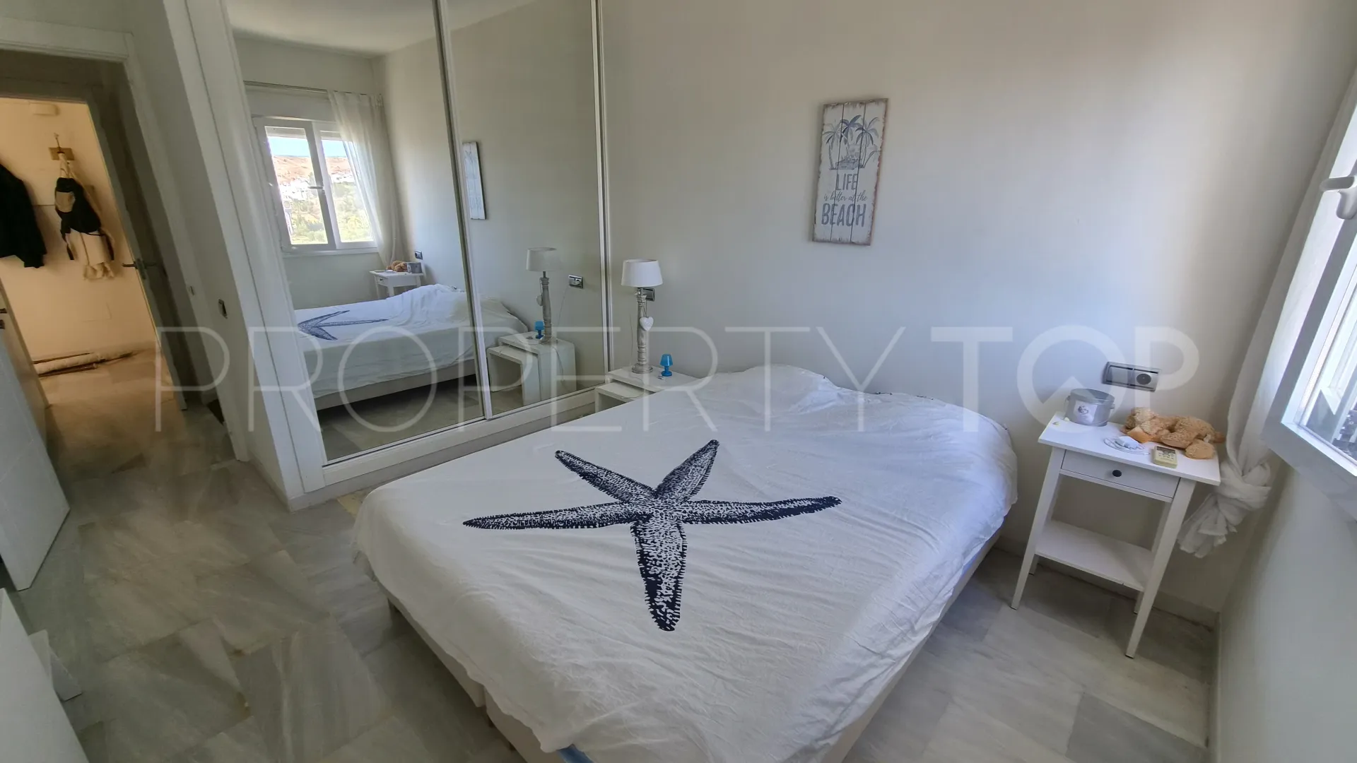 2 bedrooms apartment in Bahía de Estepona for sale