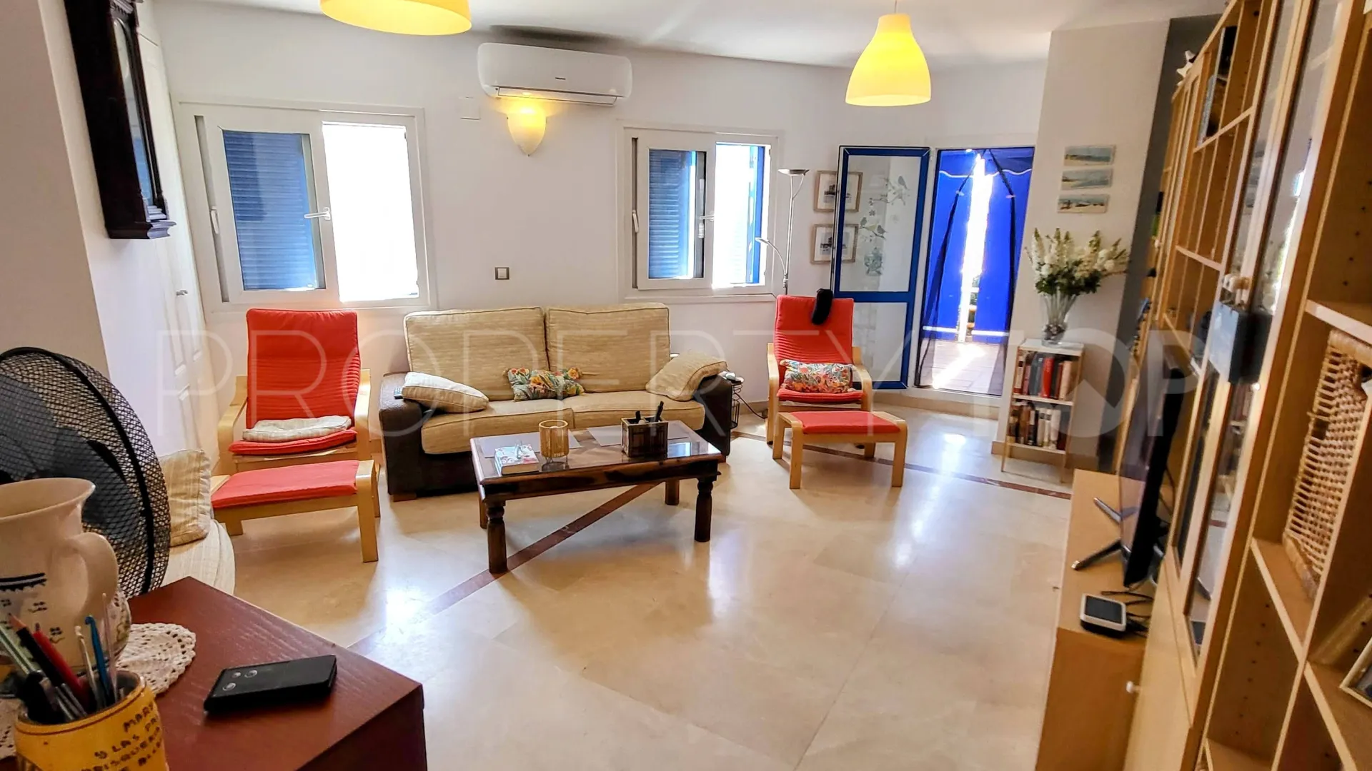 Se vende apartamento planta baja en La Noria IV con 3 dormitorios