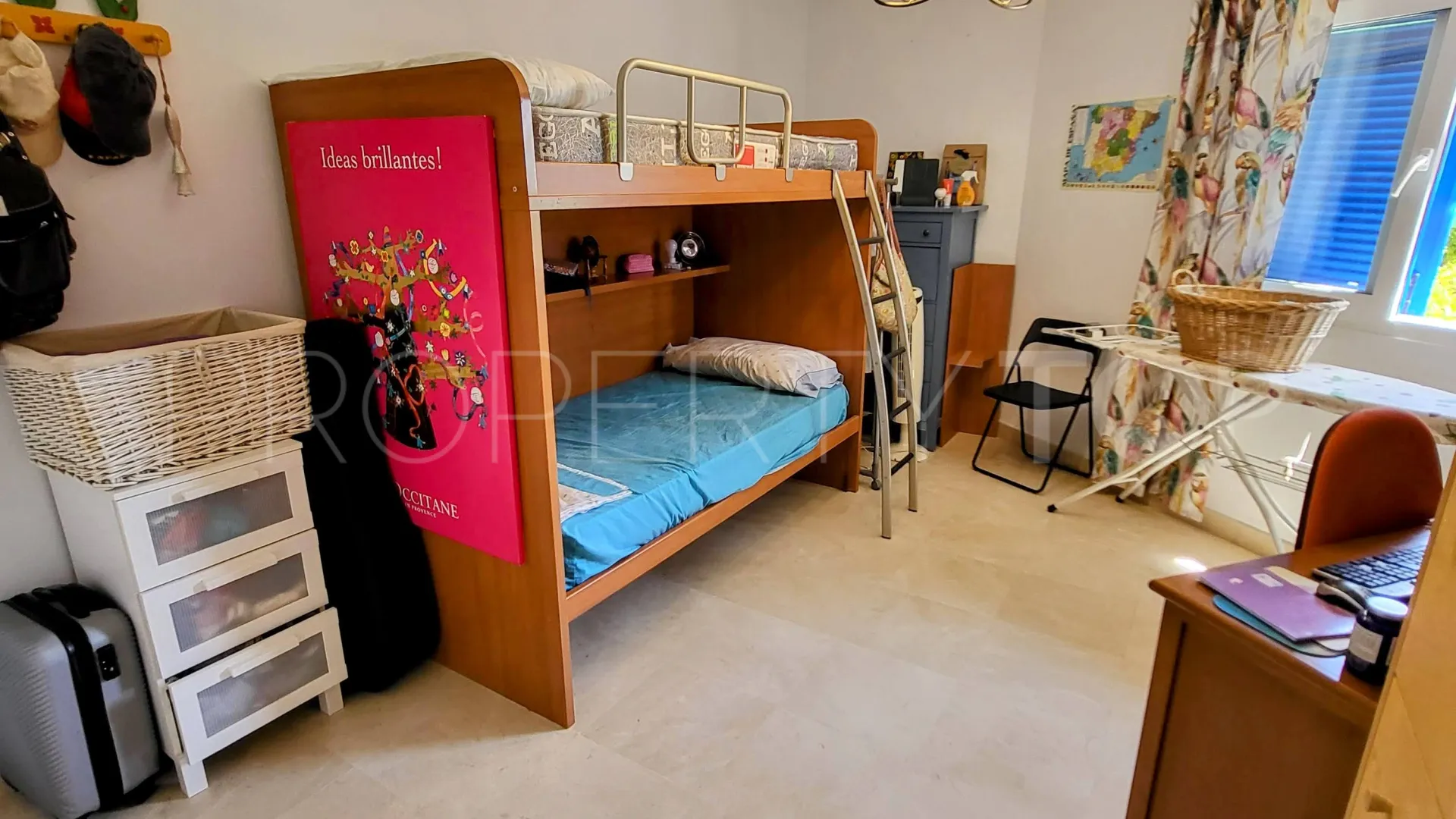 Se vende apartamento planta baja en La Noria IV con 3 dormitorios