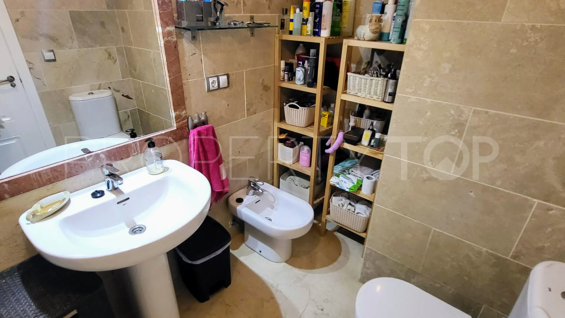 Se vende apartamento planta baja en La Noria IV con 3 dormitorios