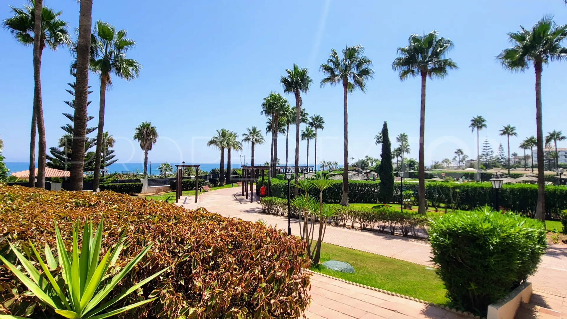 Se vende apartamento planta baja en La Noria IV con 3 dormitorios