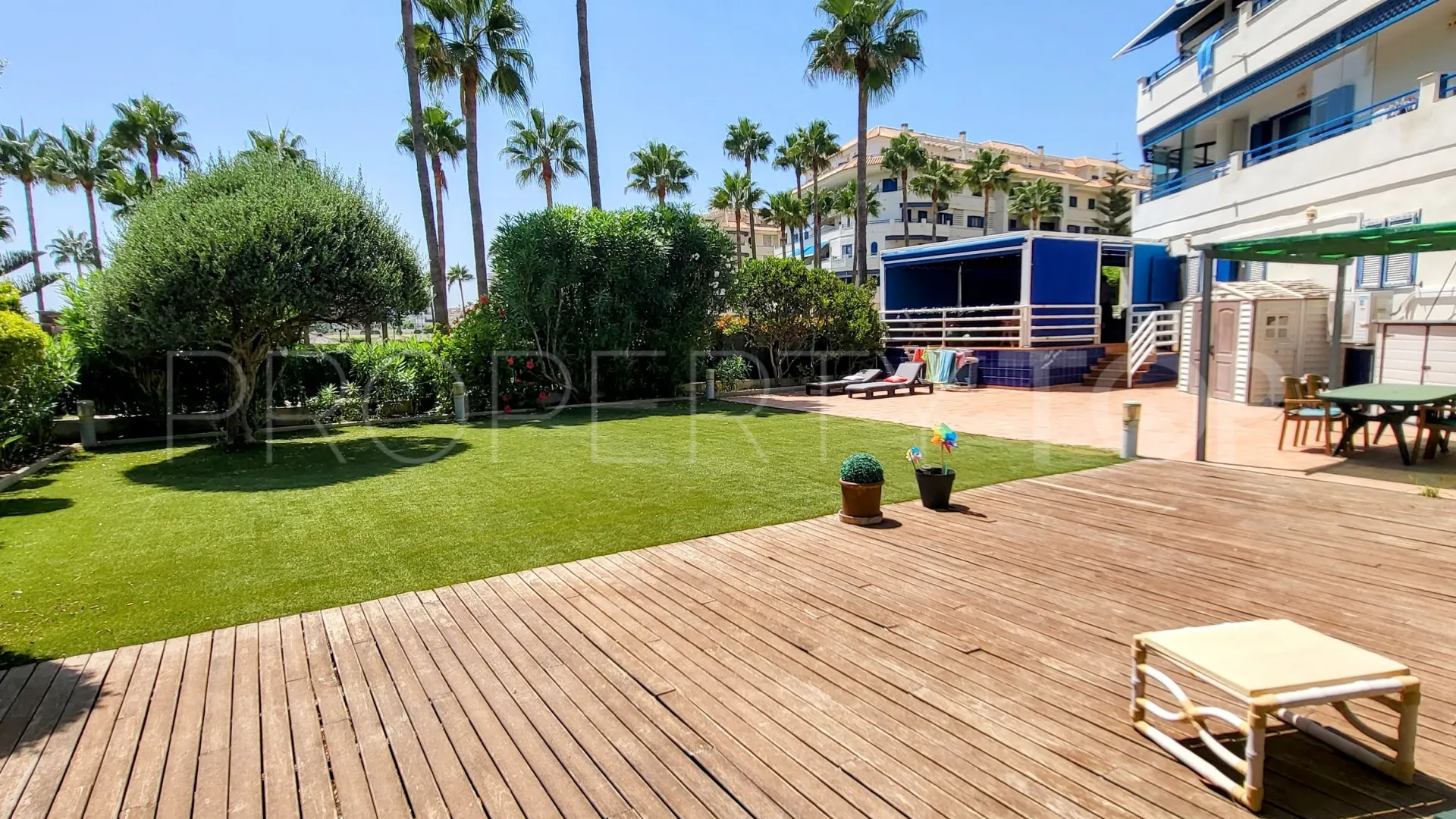 Se vende apartamento planta baja en La Noria IV con 3 dormitorios