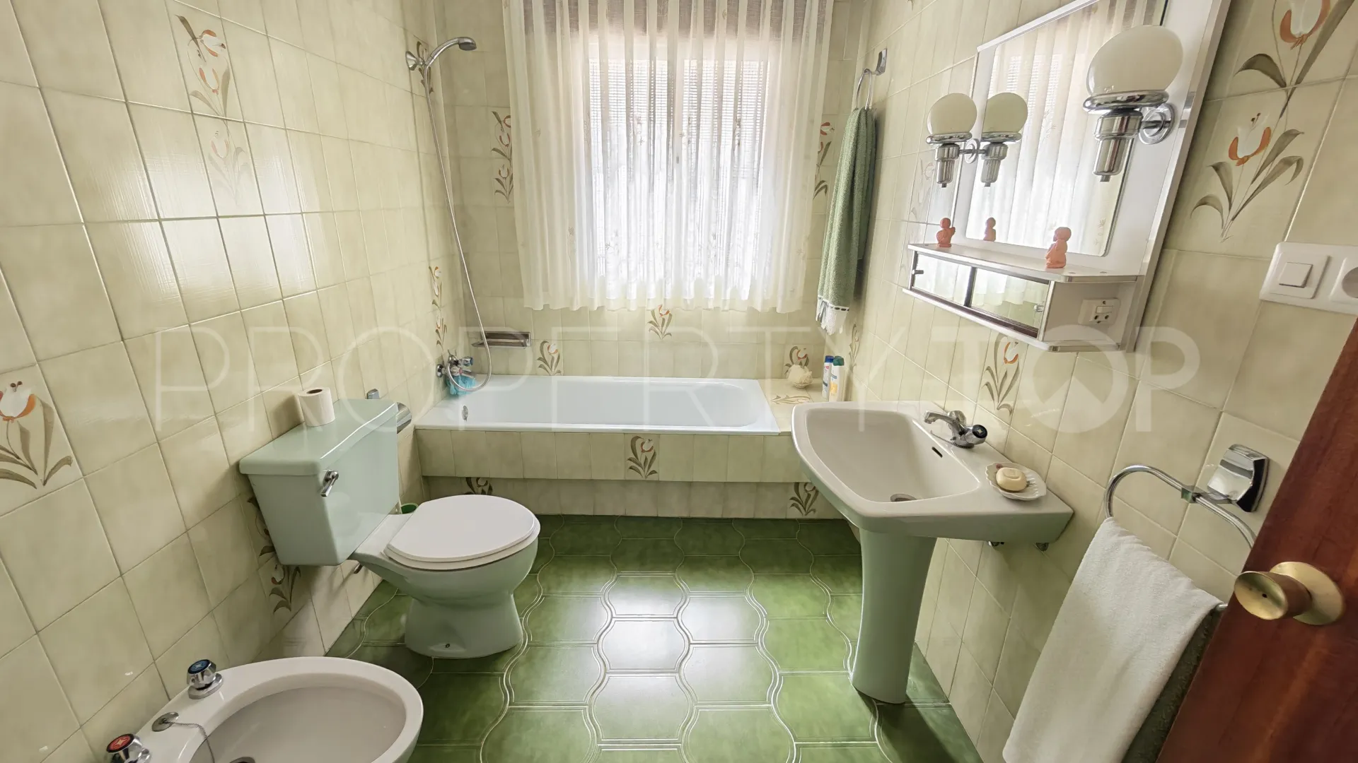 Villa for sale in El Velerin with 3 bedrooms