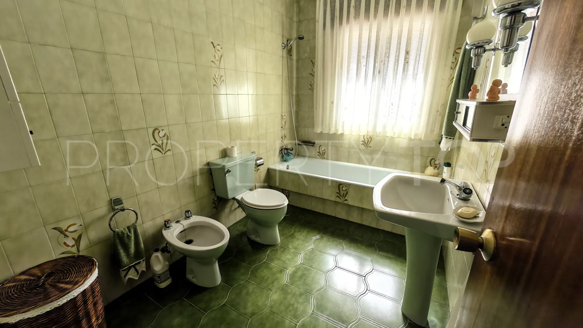 Villa for sale in El Velerin with 3 bedrooms