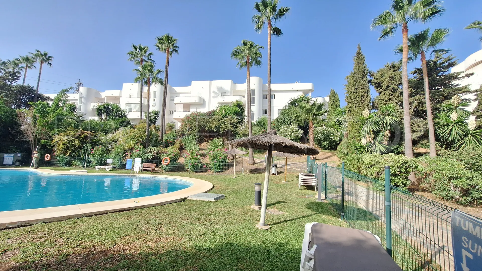 Comprar apartamento en Estepona Oeste