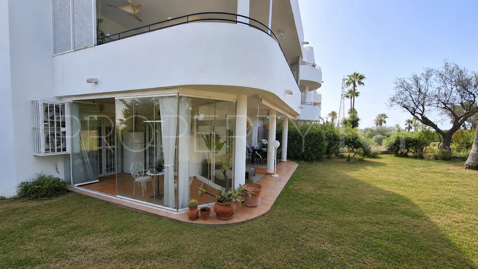 Comprar apartamento en Estepona Oeste