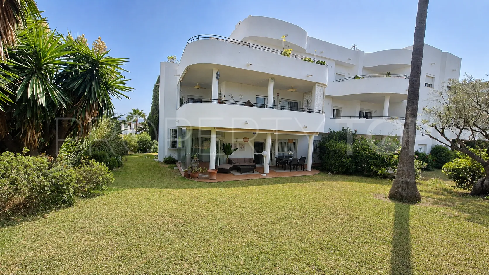 Comprar apartamento en Estepona Oeste