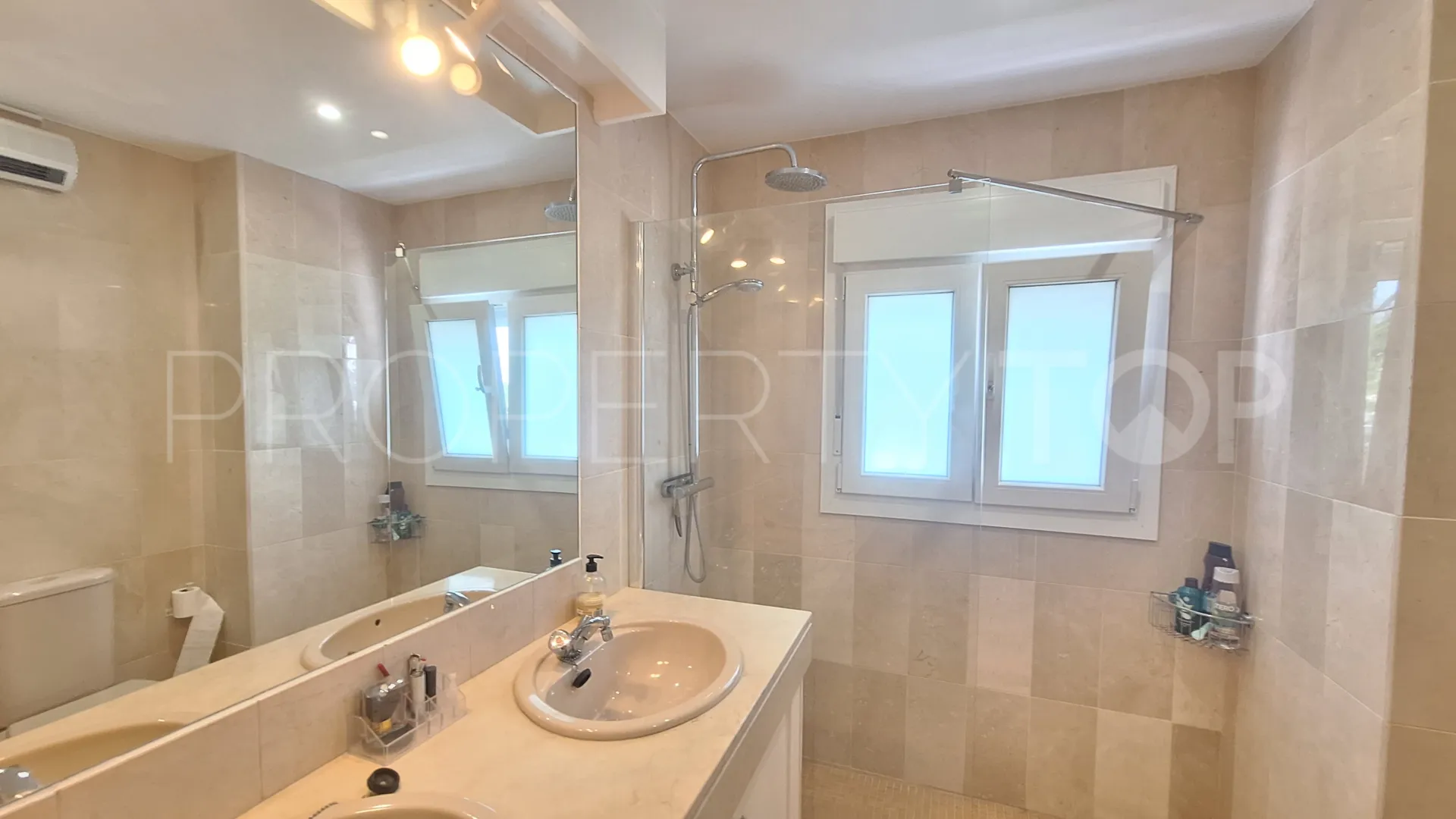 Comprar apartamento en Estepona Oeste