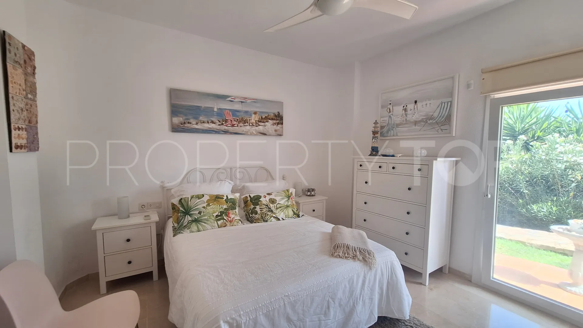 Comprar apartamento en Estepona Oeste