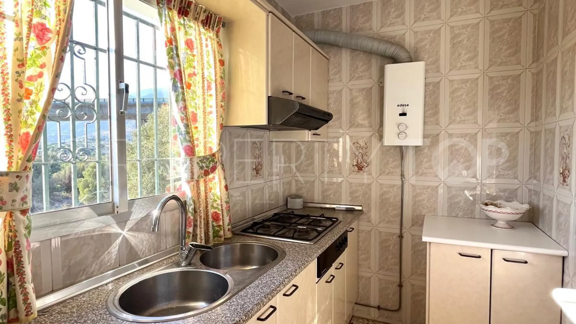 Country house in Guadalobon for sale