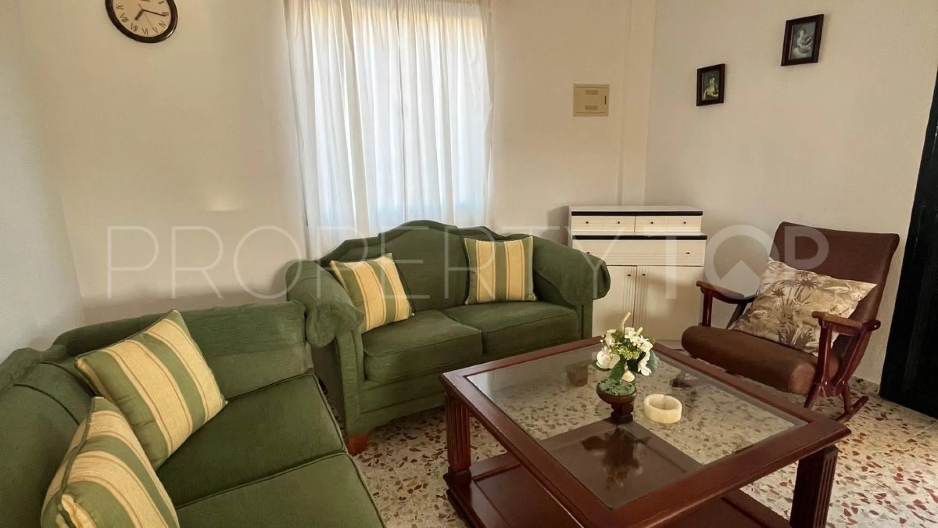 Country house in Guadalobon for sale