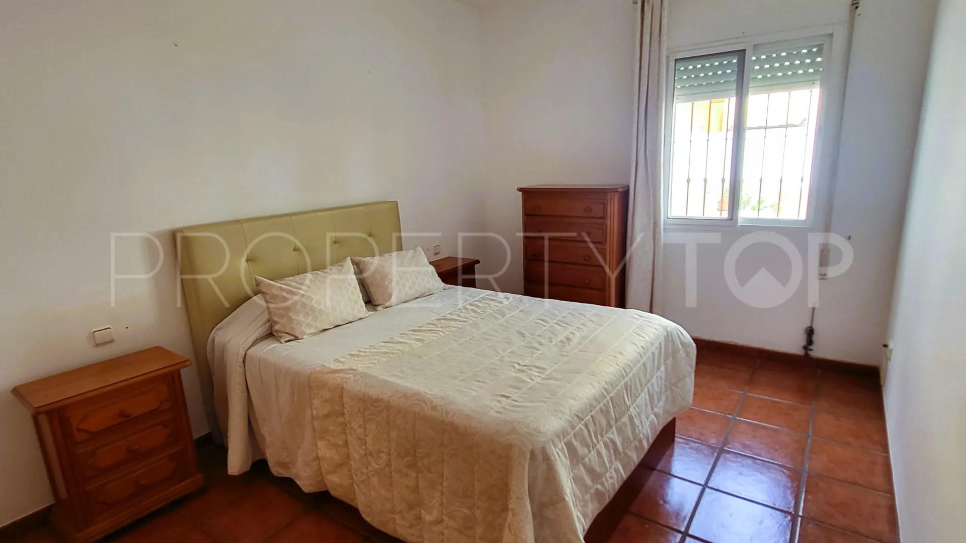 4 bedrooms Calvario ground floor apartment for sale