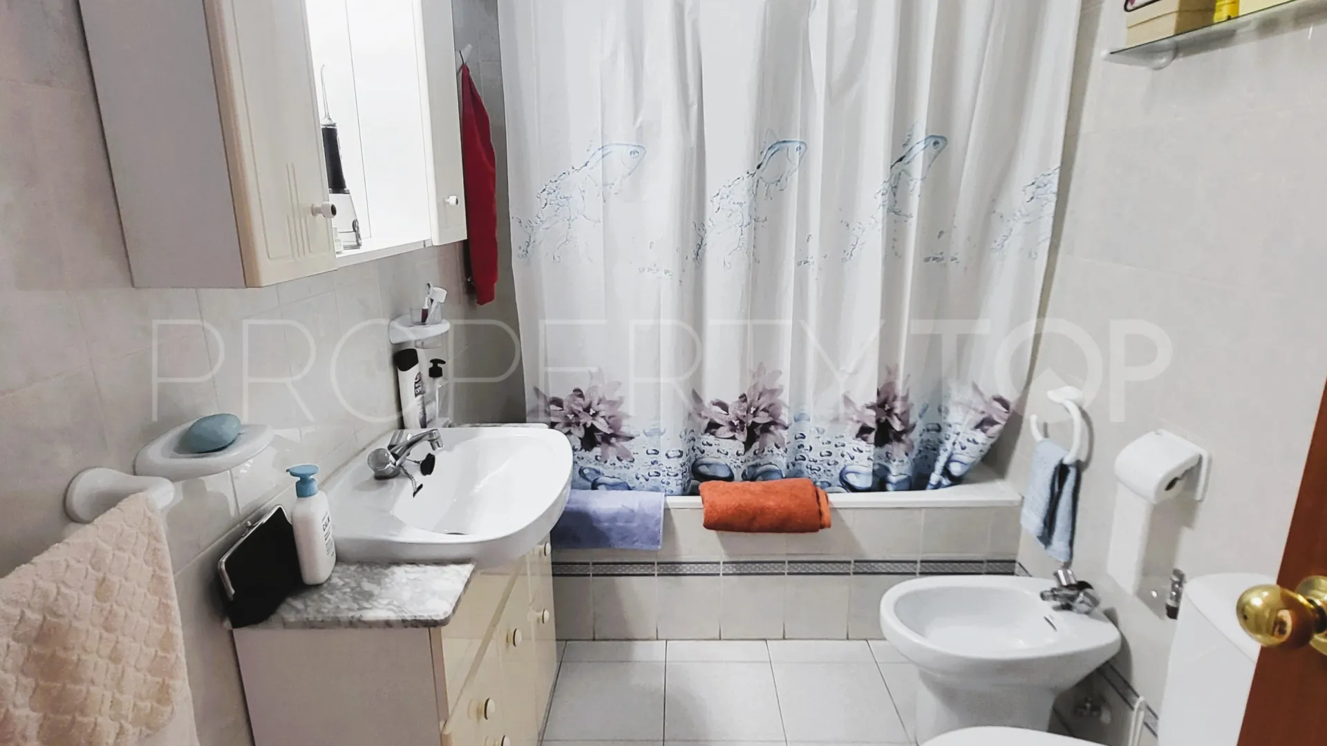 Apartment for sale in Avda de Andalucia - Sierra de Estepona with 3 bedrooms