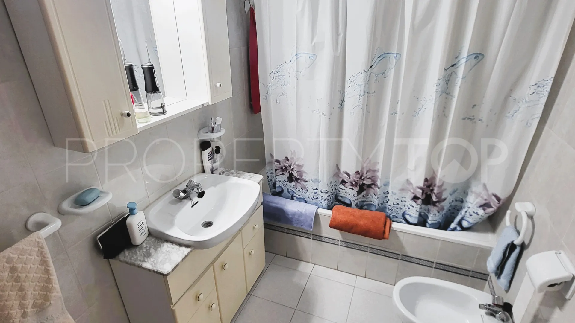 Apartment for sale in Avda de Andalucia - Sierra de Estepona with 3 bedrooms