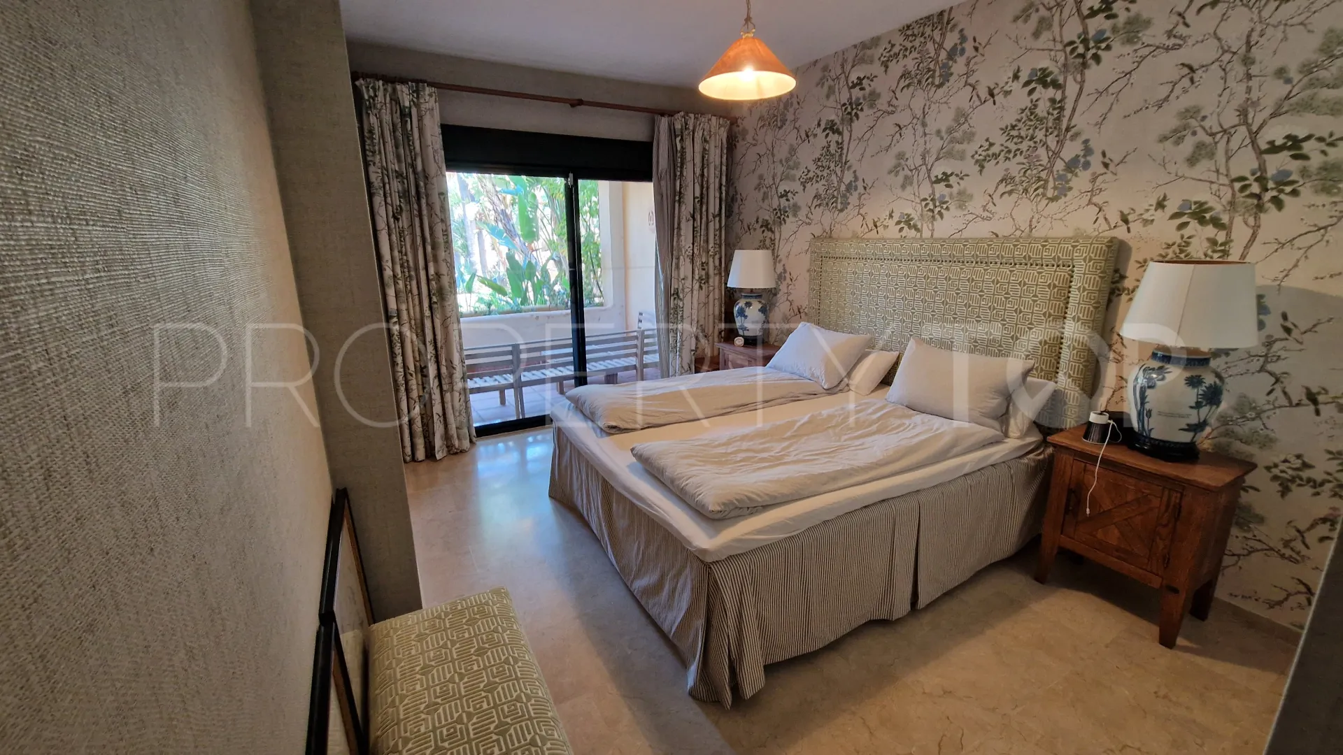 Apartamento planta baja con 2 dormitorios en venta en El Campanario