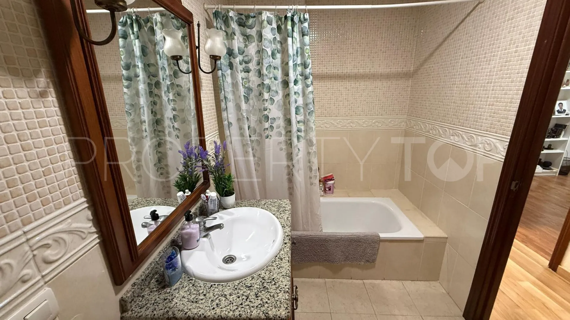 Estepona Puerto, apartamento en venta