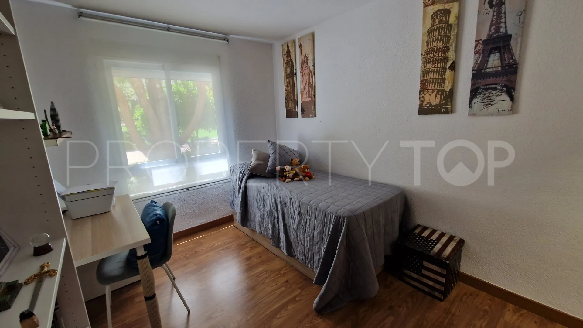 Estepona Puerto, apartamento en venta