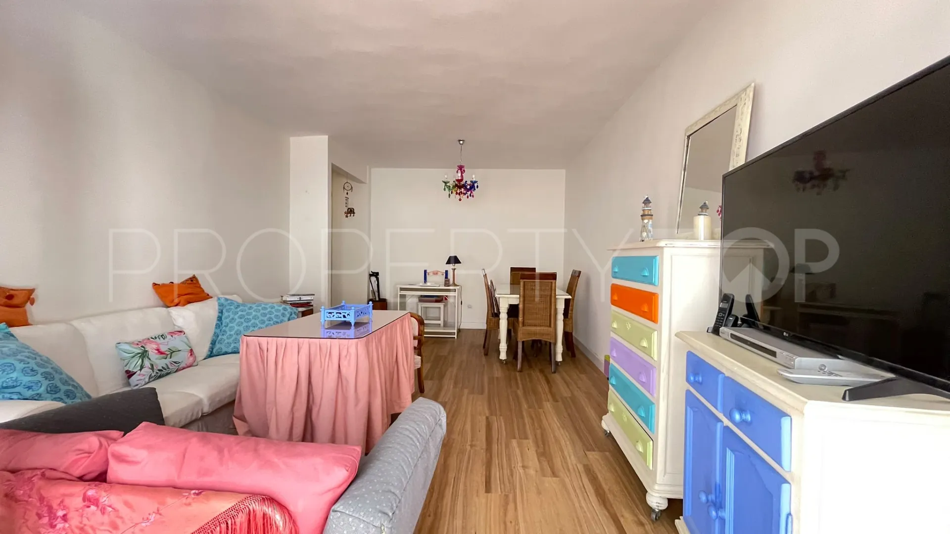 Estepona Centre 2 bedrooms apartment for sale
