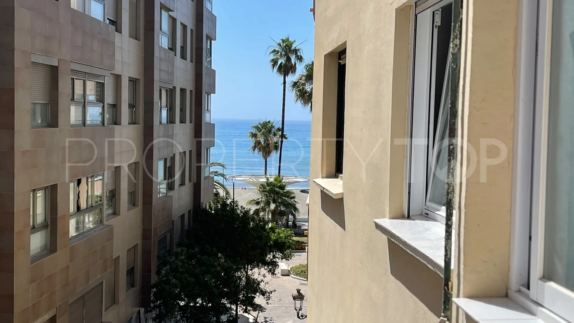 Estepona Centre 2 bedrooms apartment for sale