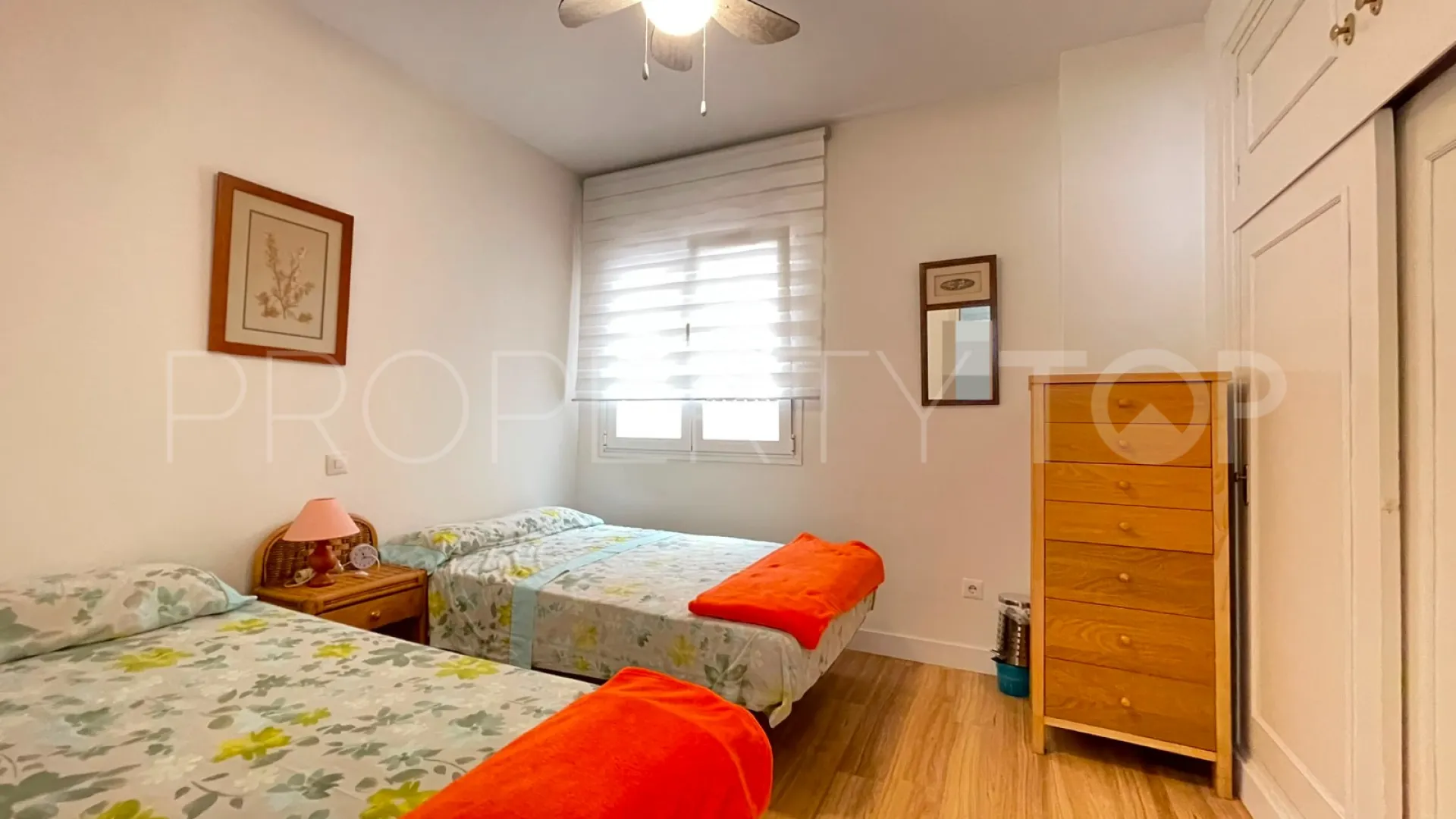 Estepona Centro, apartamento en venta de 2 dormitorios