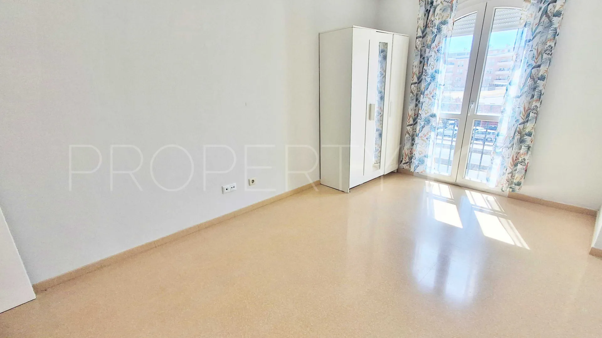Buy flat with 2 bedrooms in Sabinillas
