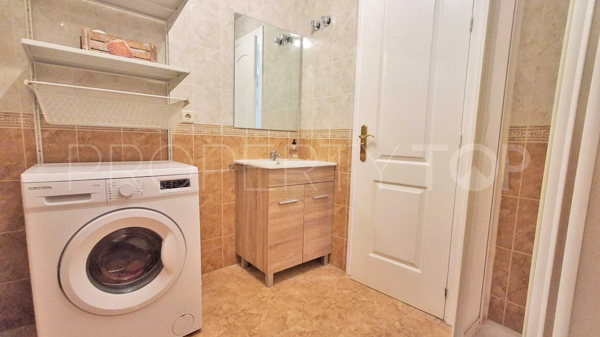 Buy flat with 2 bedrooms in Sabinillas