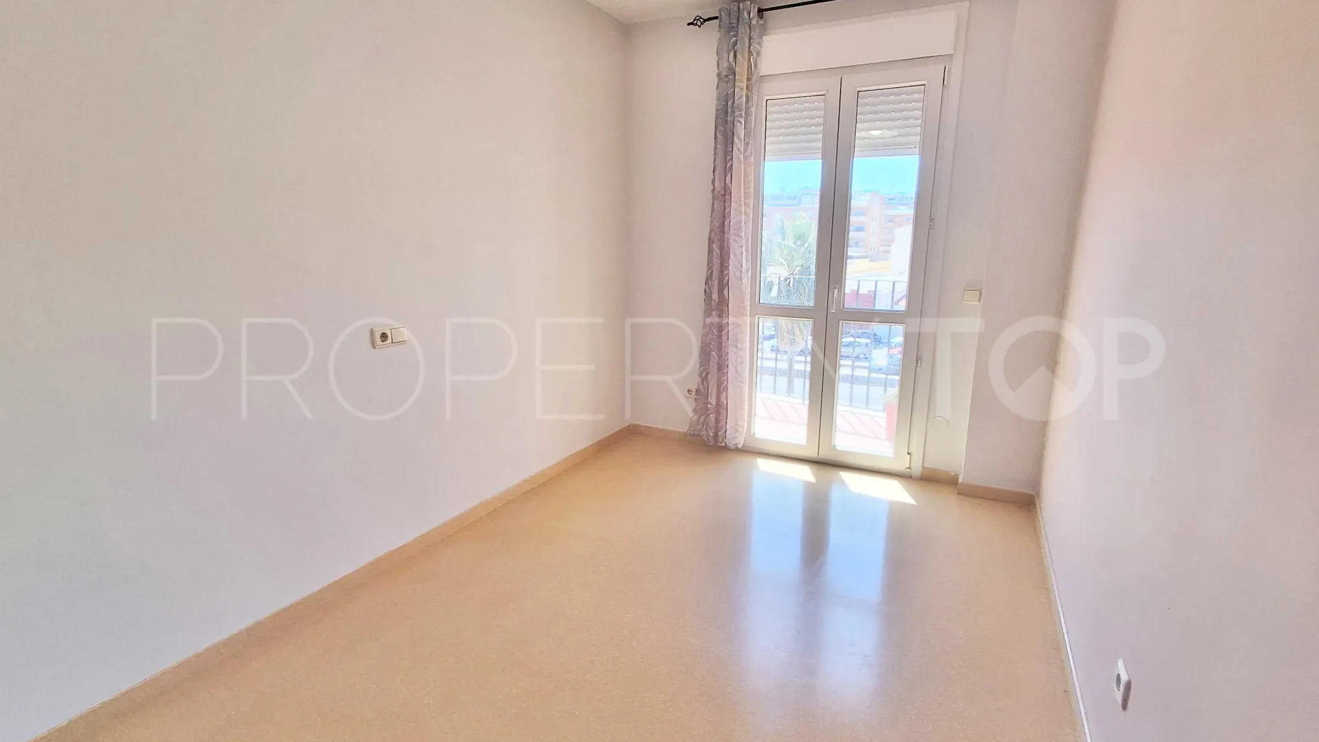 Buy flat with 2 bedrooms in Sabinillas
