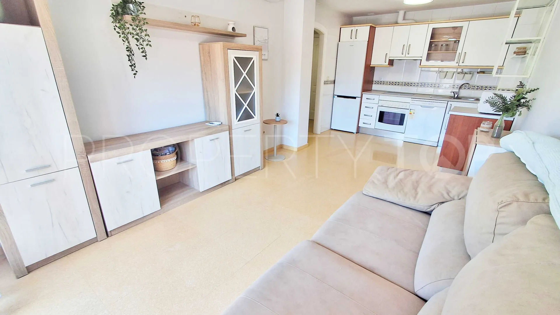 Buy flat with 2 bedrooms in Sabinillas