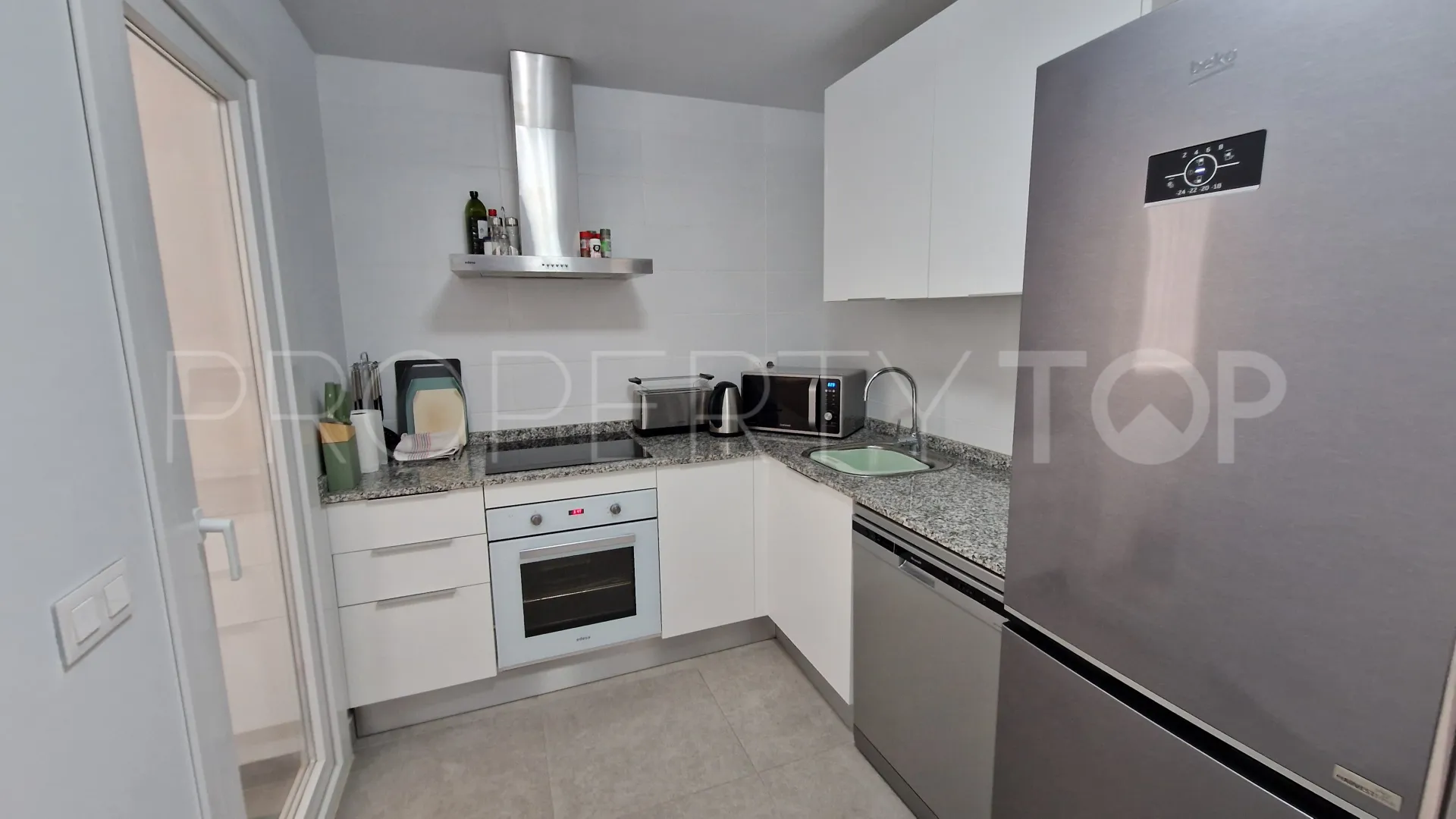 Buy Avda de Andalucia - Sierra de Estepona 2 bedrooms apartment