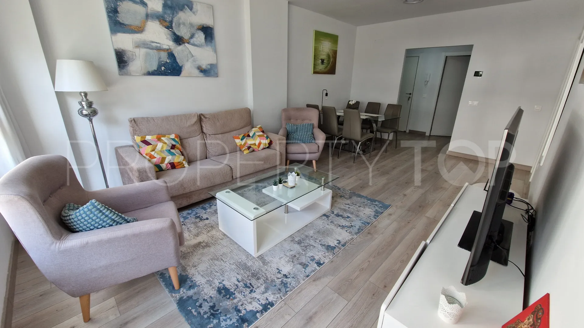 Buy Avda de Andalucia - Sierra de Estepona 2 bedrooms apartment