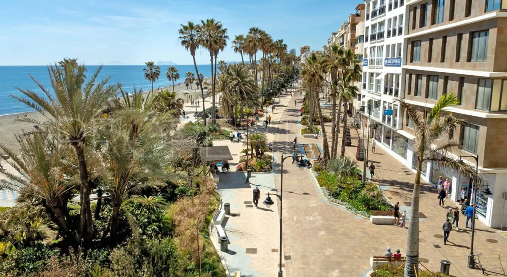 Buy Avda de Andalucia - Sierra de Estepona 2 bedrooms apartment