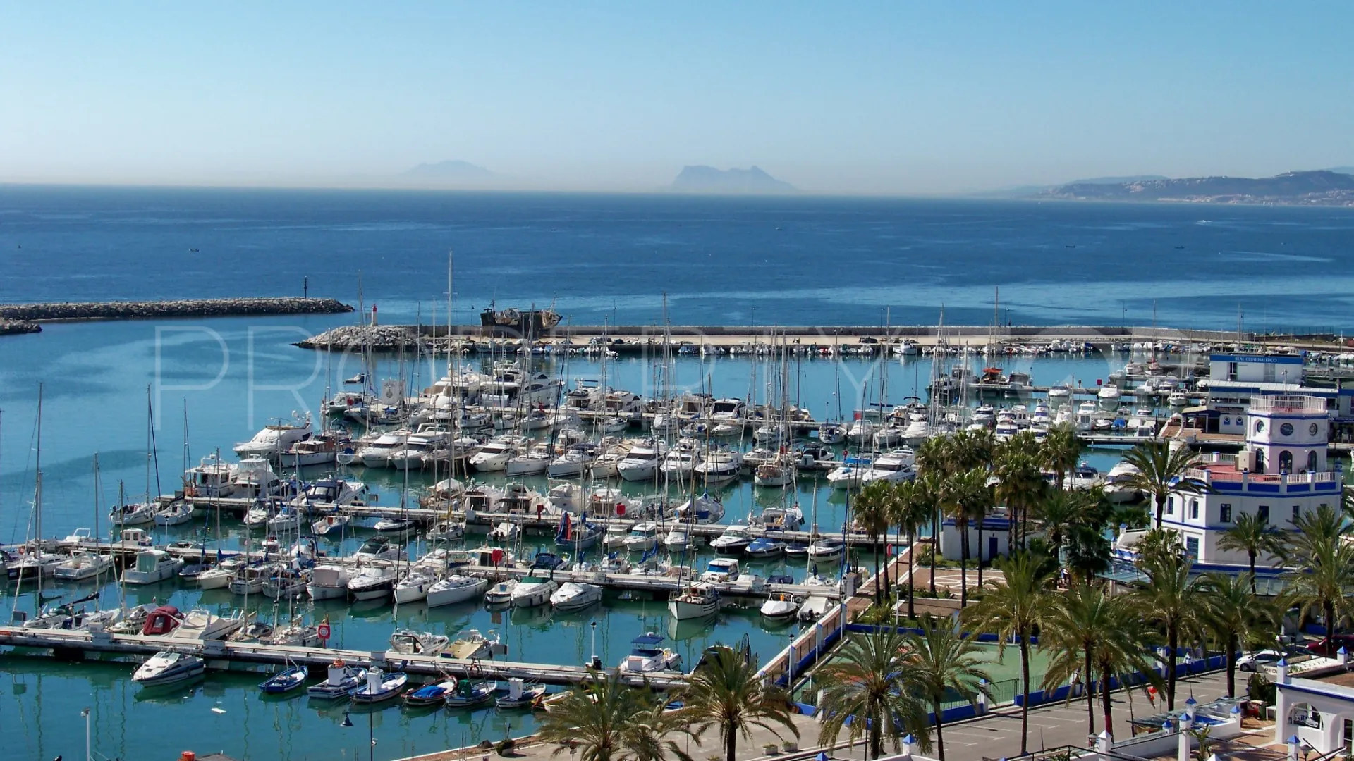 Buy Avda de Andalucia - Sierra de Estepona 2 bedrooms apartment